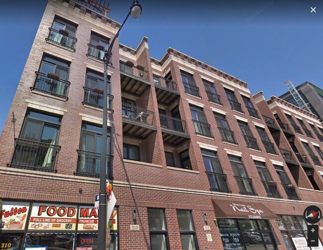 Foto del edificio - 210 N Halsted St