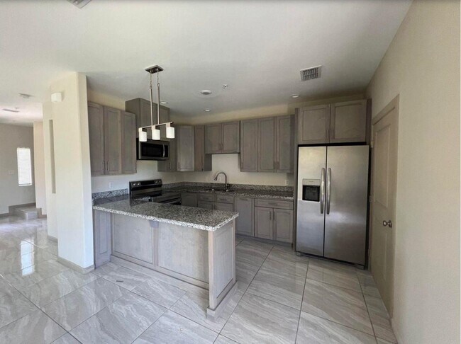 Foto del edificio - 4101 Blue Quail Rd