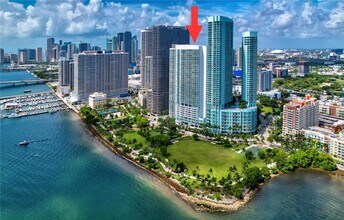 Building Photo - 1800 N Bayshore Dr