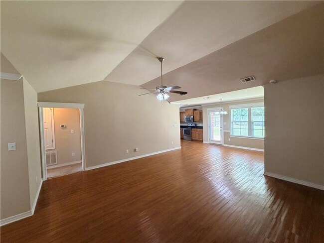 Building Photo - 9646 Estate Dr