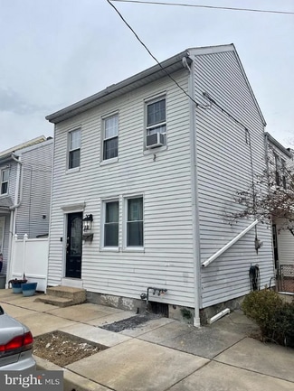 Building Photo - 47 S 5th St