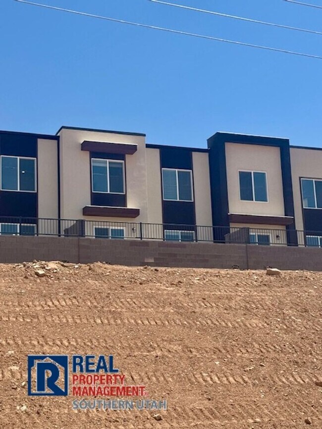 Building Photo - 1664 S Forbidding Wy