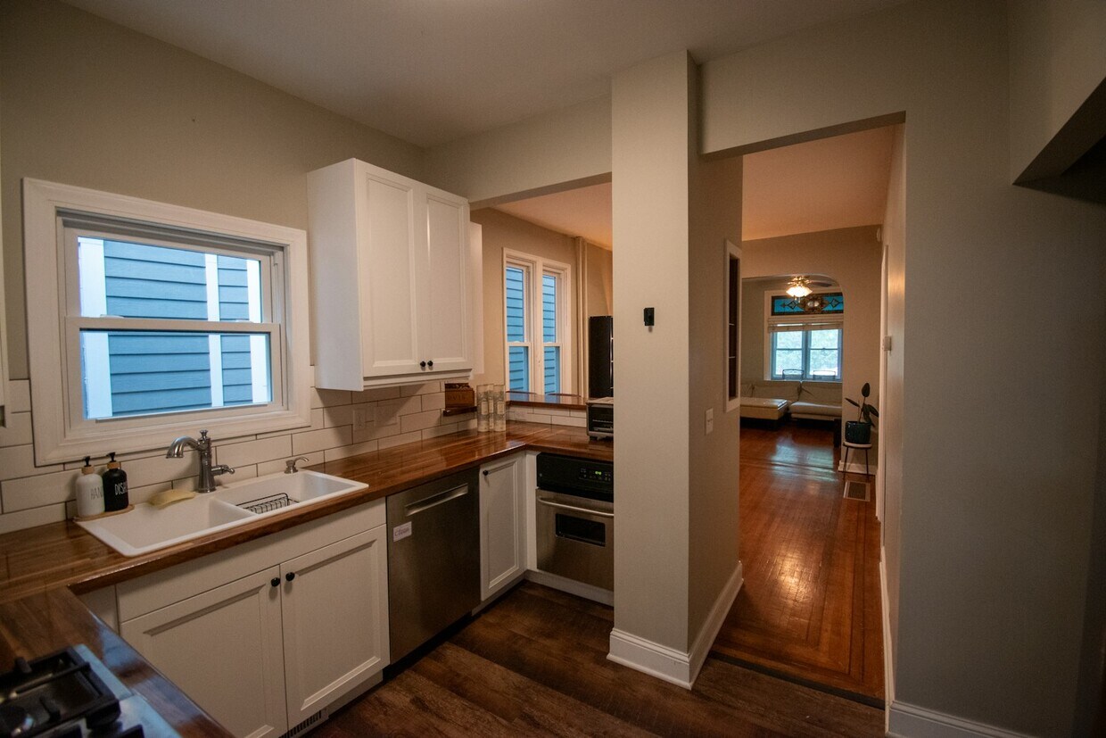 Foto principal - 600 NE 2nd St