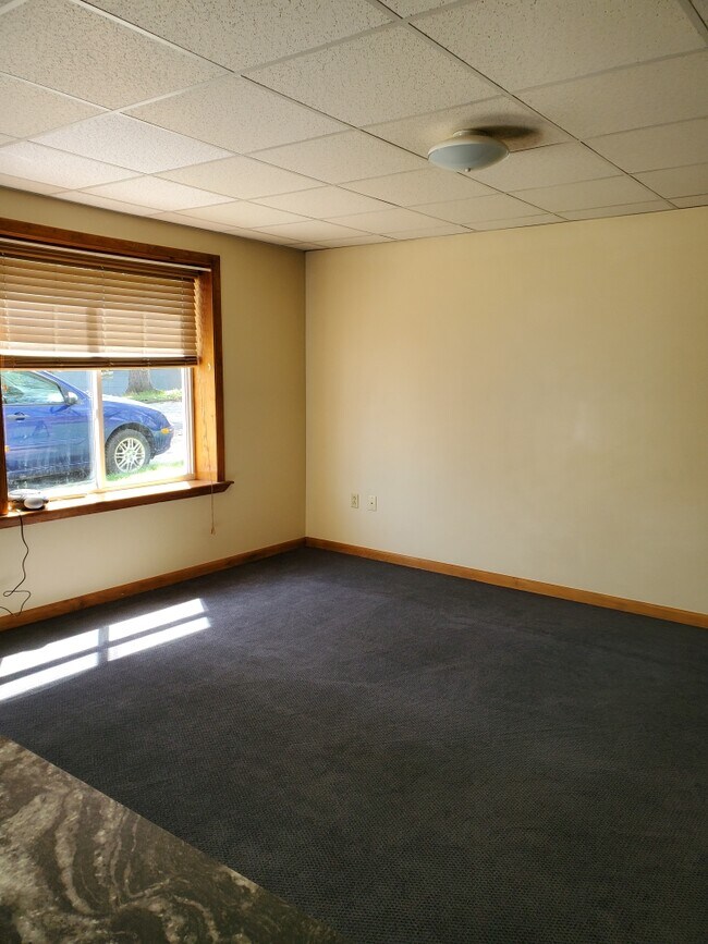 701 N Broadway St Unit 1, Scottdale, PA 15683 Apartments in Scottdale