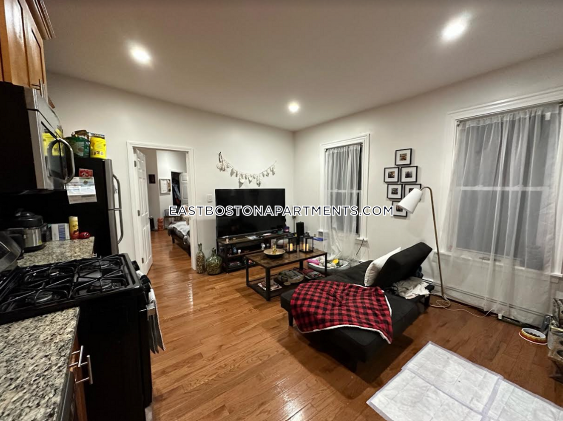 Foto principal - 147 Meridian St