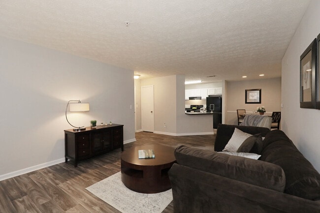 Building Photo - Lealand Place