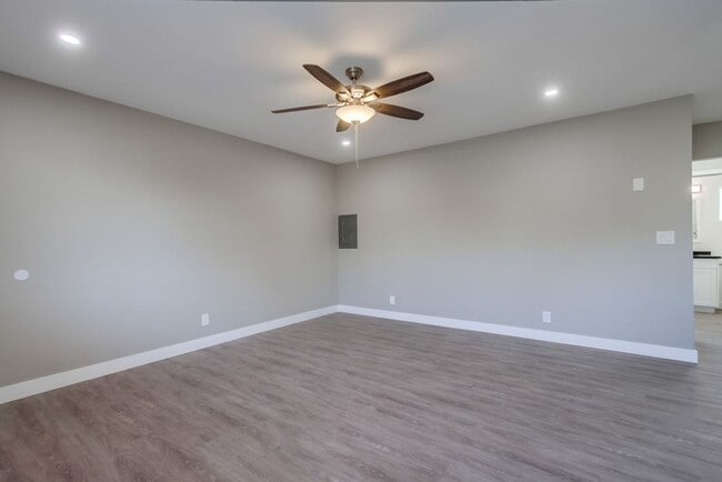 Interior Photo - The Pointe  Apartments