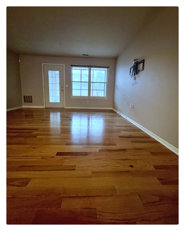 1604 Oakfield Dr Unit Condo, Ann Arbor, MI 48108 Condo for Rent in