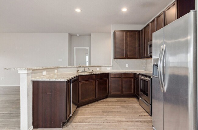 Building Photo - Charming 3-Bedroom Home in Horizon Pointe