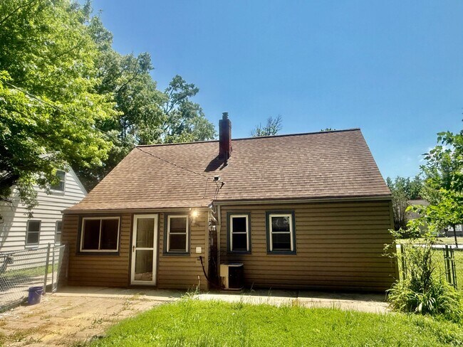 Building Photo - 23861 Colbourne Rd