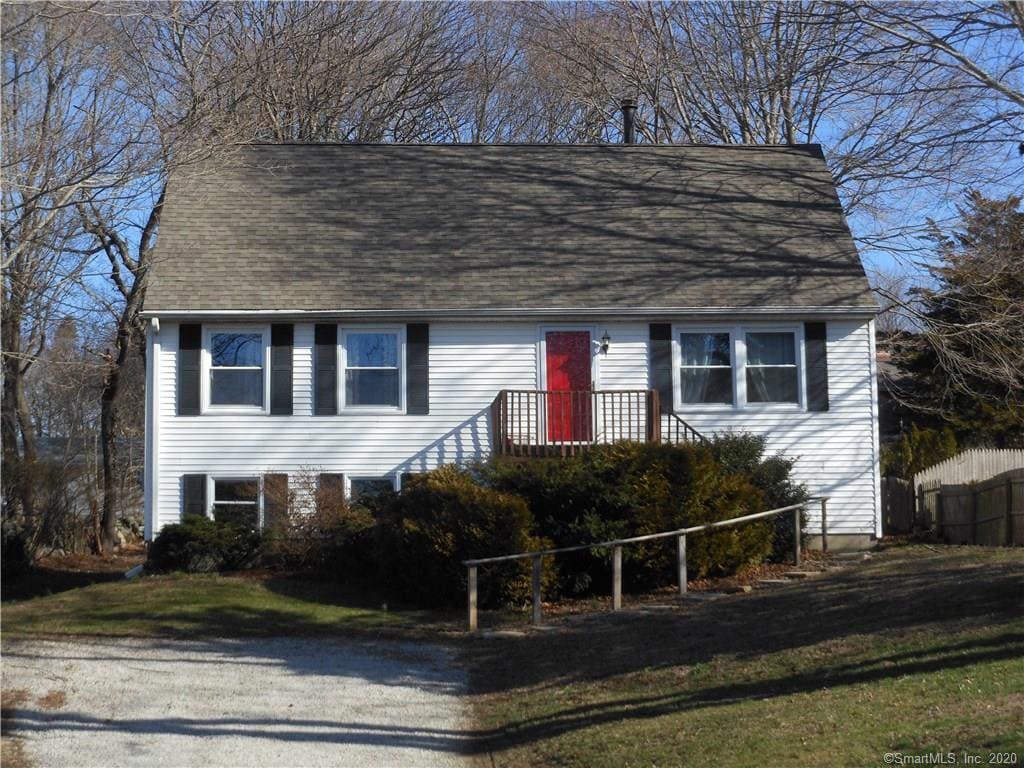 Primary Photo - 130 Irving St