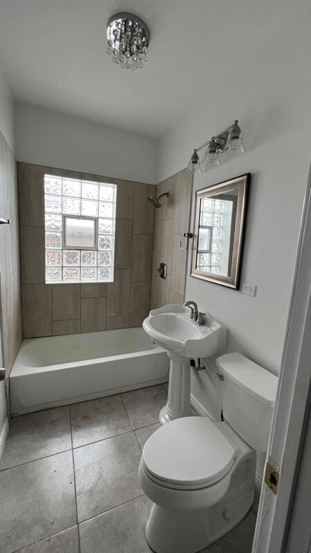 Foto del edificio - 1425 N Massasoit Ave