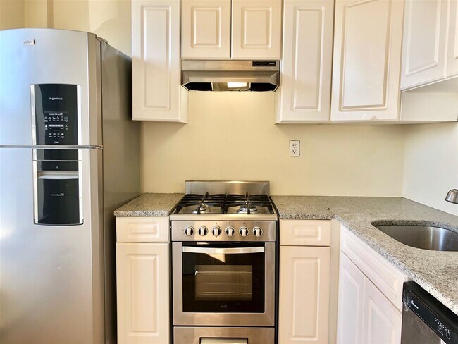 Foto del edificio - 30 Ferry St