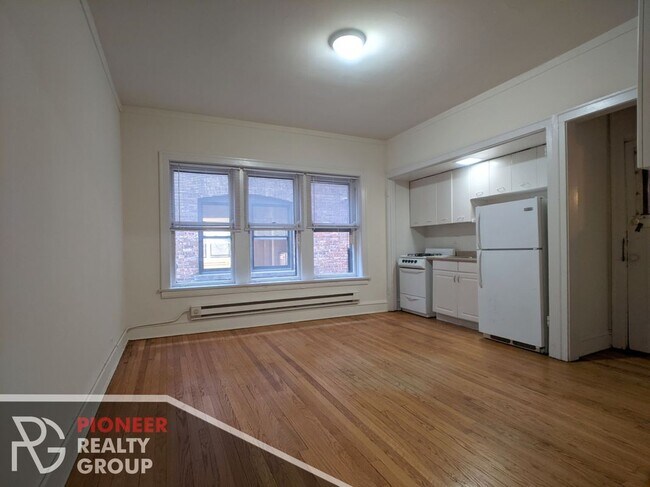 Foto del edificio - 1025 Dempster St
