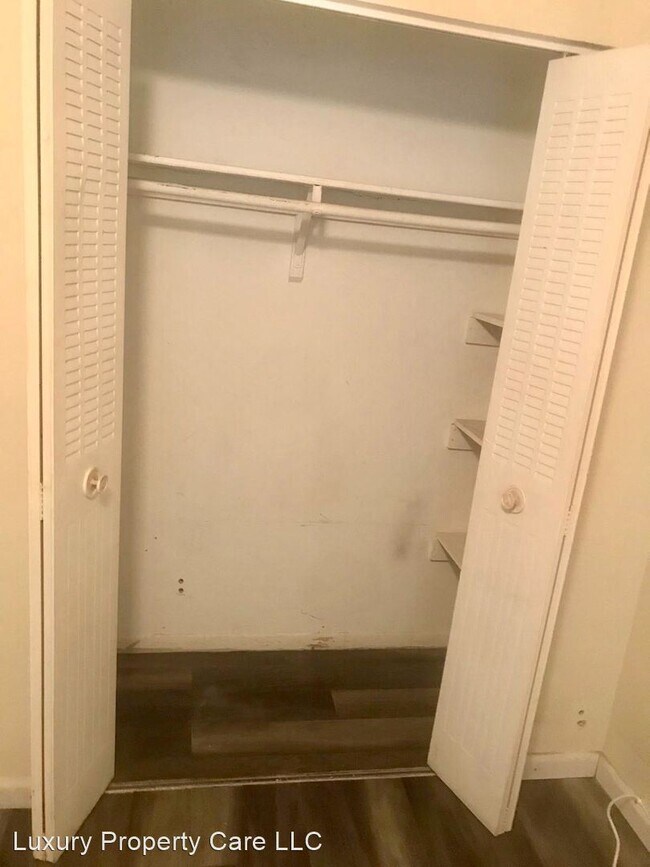 Foto del edificio - 2 br, 1 bath House - 5180 NE 6th Ave - Uni...