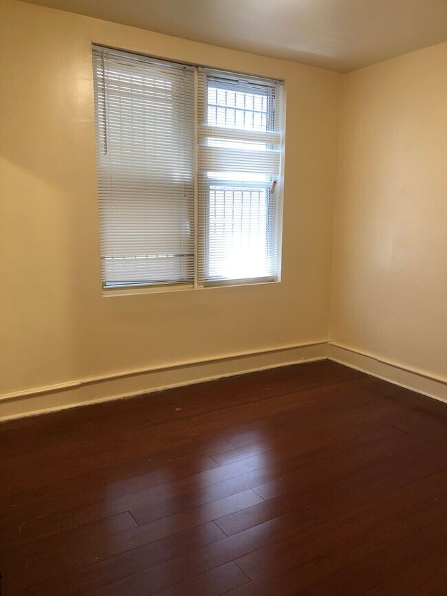 Foto del edificio - 4804 N Broad St