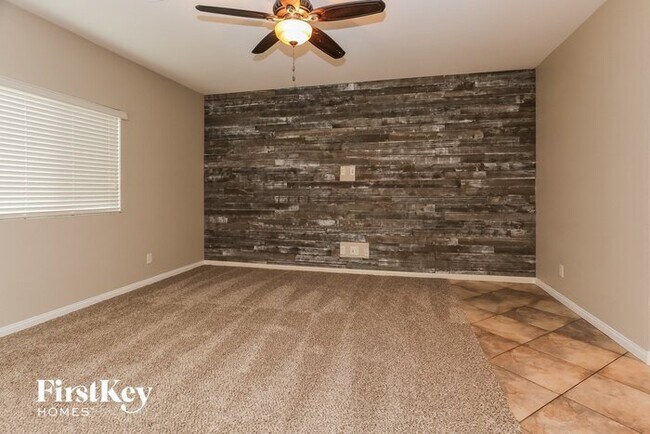 Foto del edificio - 10858 Knickerbocker Ave