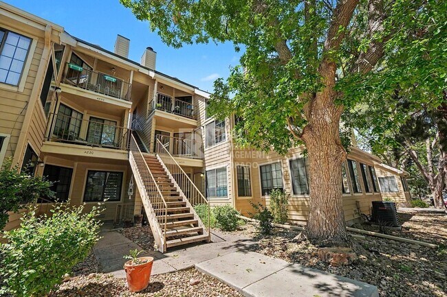 Building Photo - 4820 E Kentucky Ave