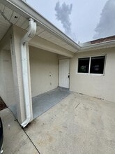Building Photo - 2410 George Ave S