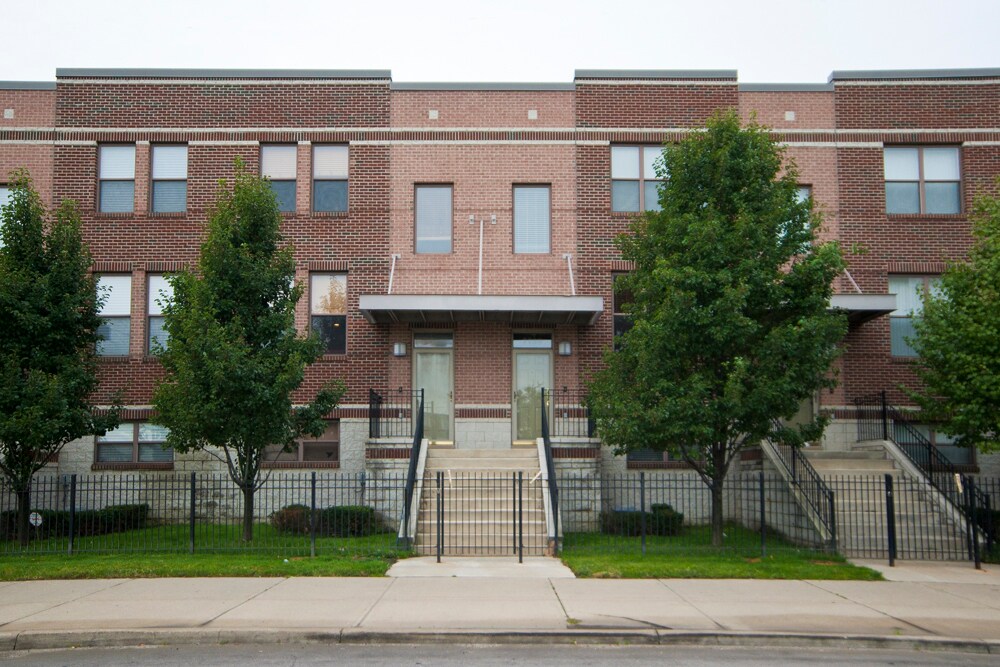 Primary Photo - 7733 Woodward Ave