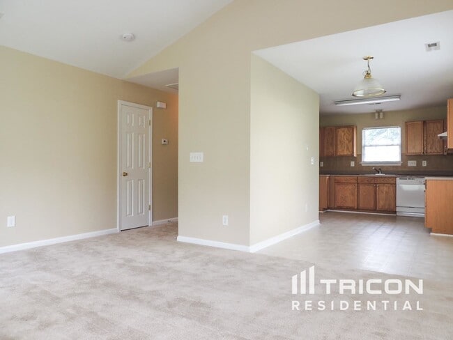 Building Photo - 5609 Stone Bluff Ct