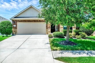 Building Photo - 1005 Fountain Grass Way
