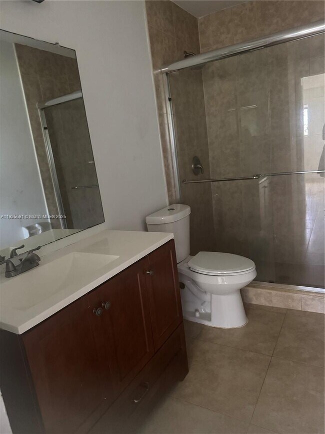 Foto del edificio - 3441 NW 44th St