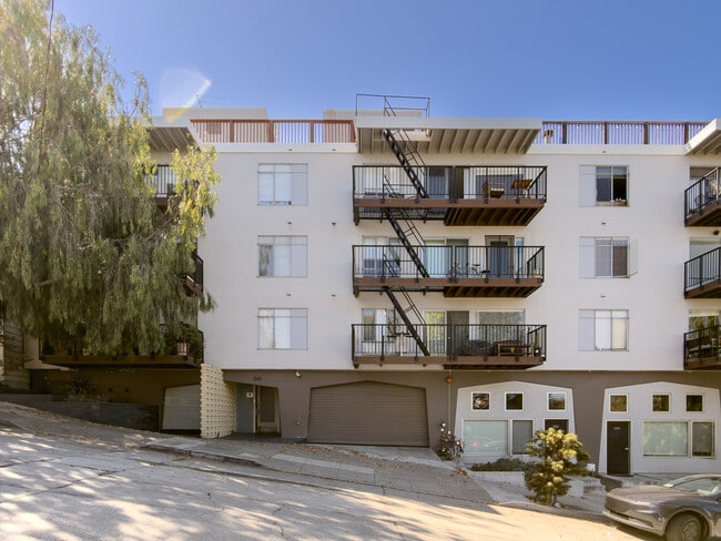 Building Photo - 740 Rhode Island St