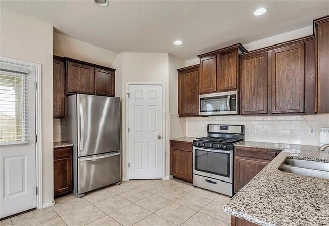 Foto del edificio - 104 Beech Creek Ln