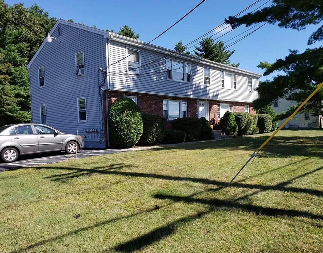 175 E Bacon St Unit D, Plainville, MA 02762 Apartments in Plainville