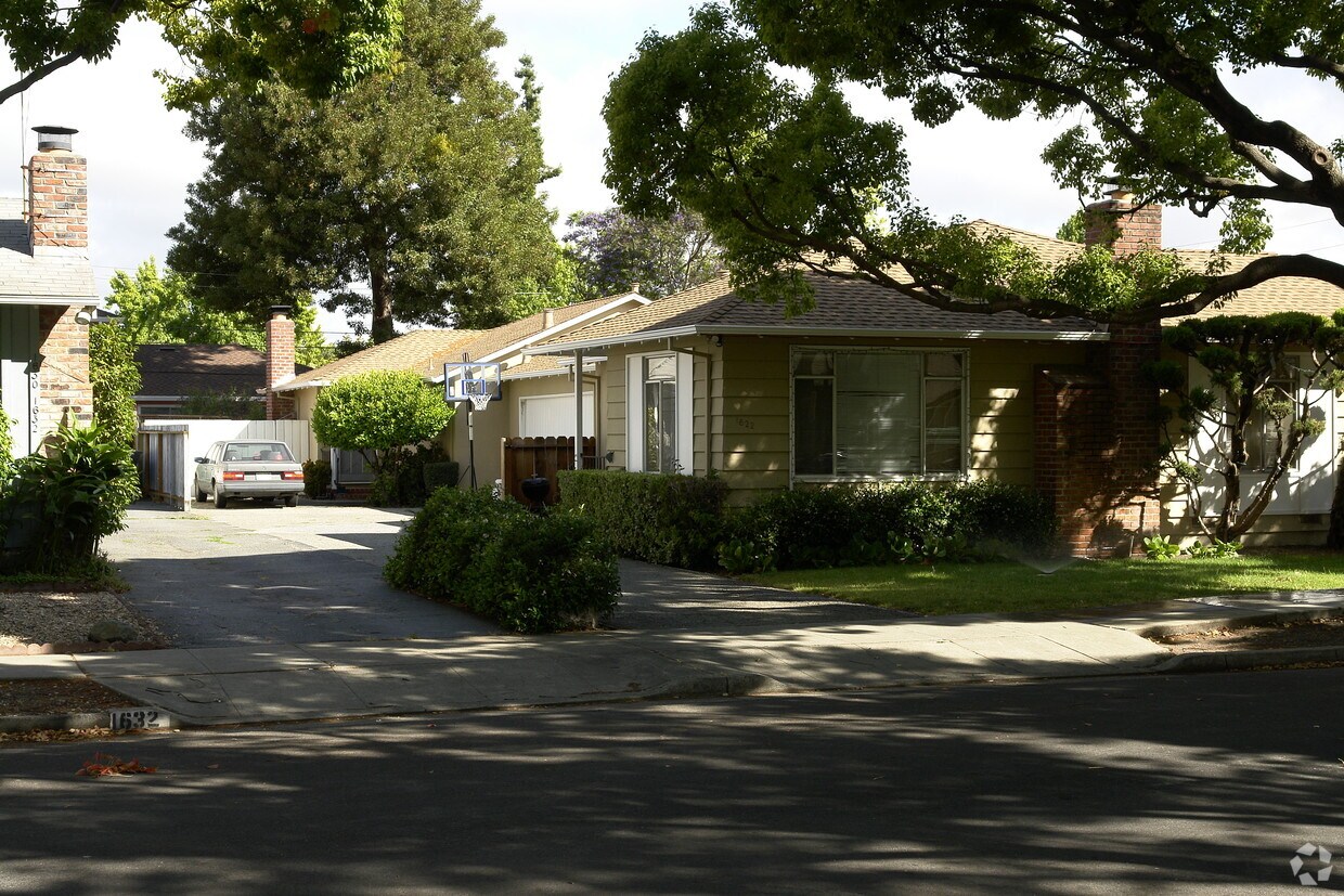 Primary Photo - 1622-1624 Lark Ave