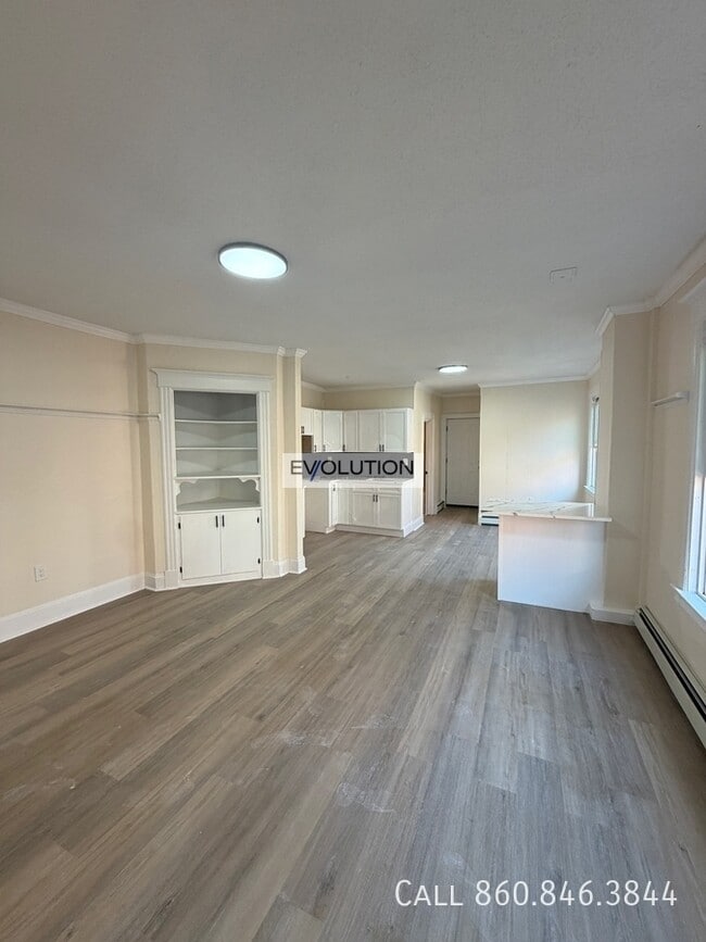 Photo - 906-908 Park St-1E Apartment