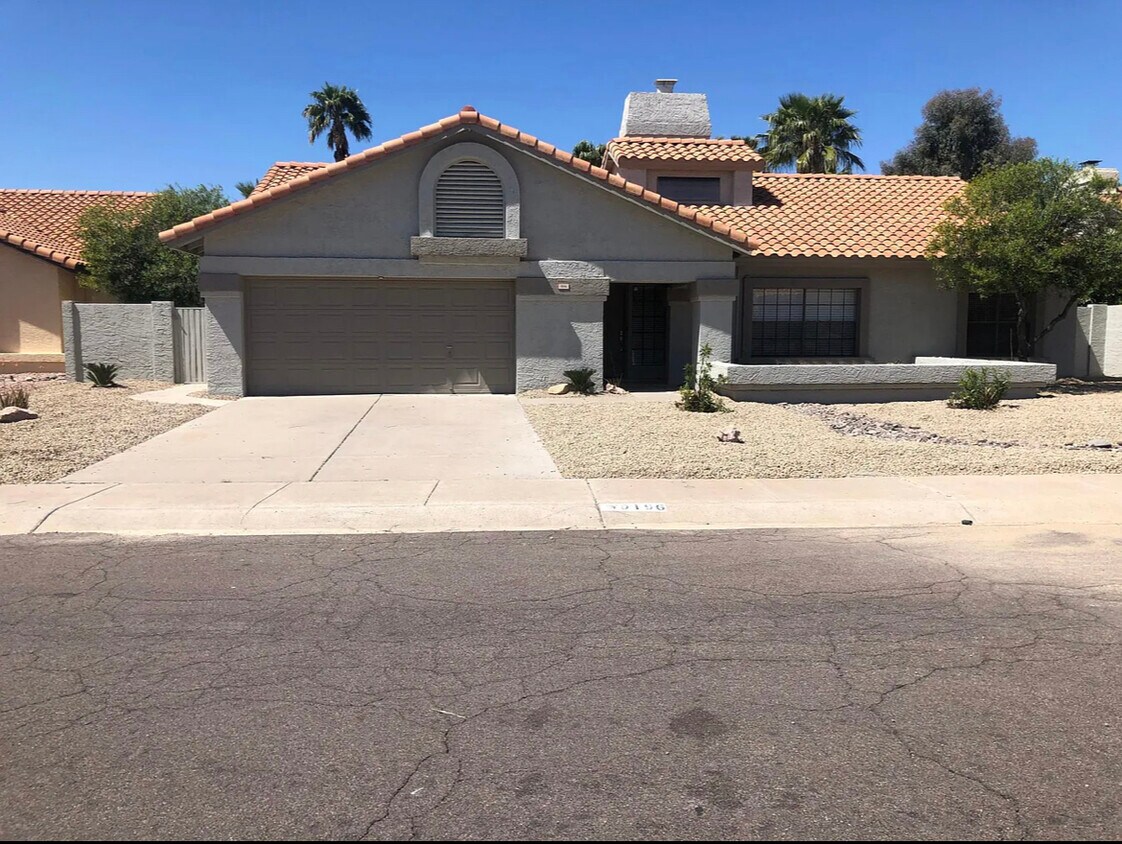 Foto principal - 9196 N 103rd Pl