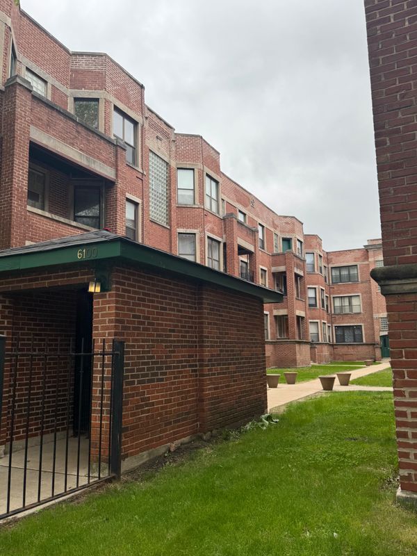Foto del edificio - 6108 S Dorchester, 2W