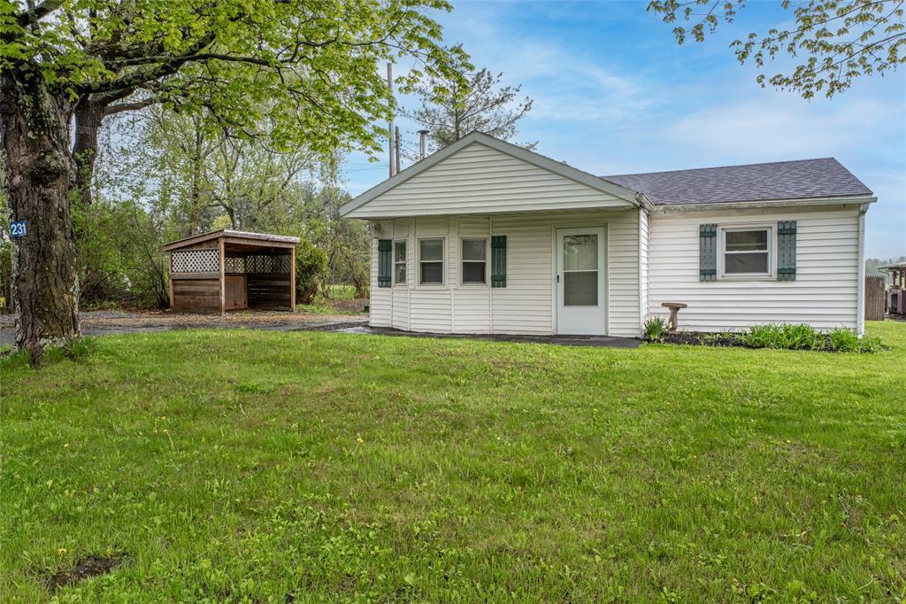 Foto principal - 231 Stone Bridge Rd