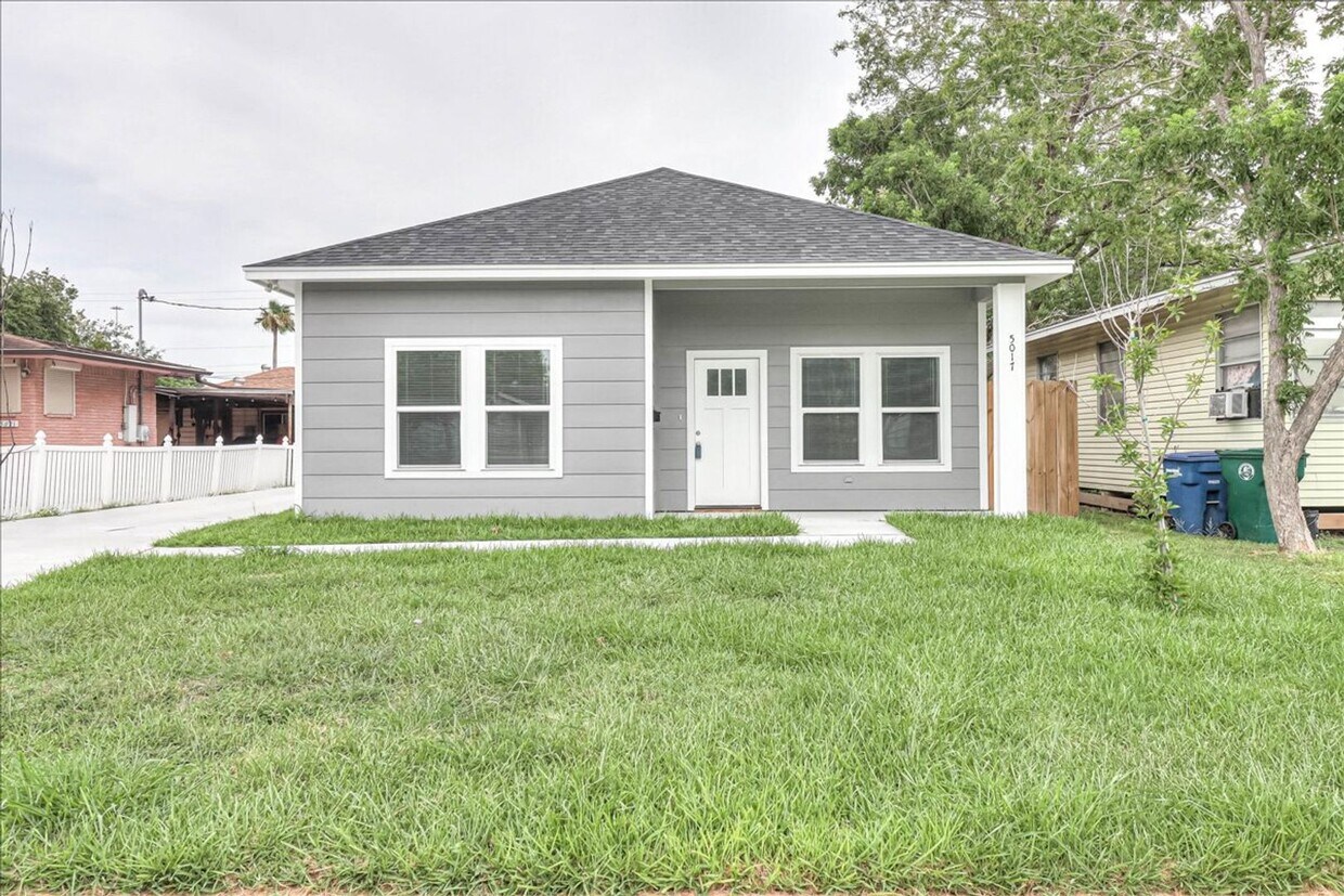 Foto principal - 5017 Moravian Dr