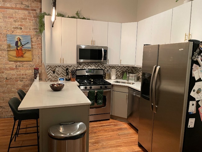 Photo - 1851 N Milwaukee Ave Apartment