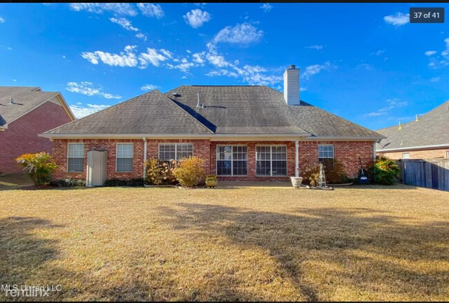 Building Photo - 4 br, 2 bath House - 611 Castlewoods Blvd