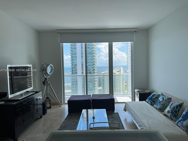 Foto del edificio - 1155 Brickell Bay Dr