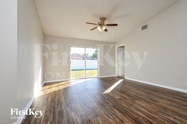 Foto del edificio - 12101 Feldwood Creek Ln