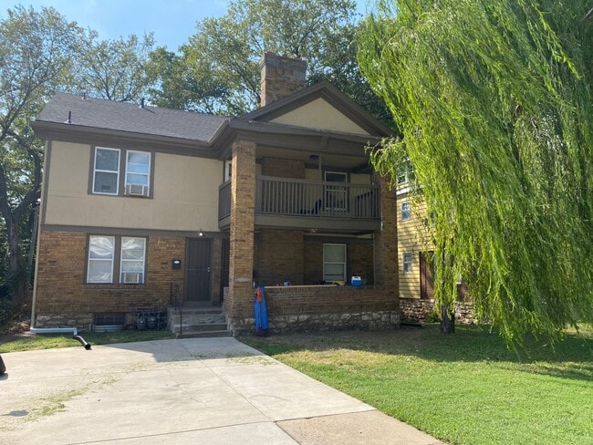 Building Photo - 3306 Agnes Ave