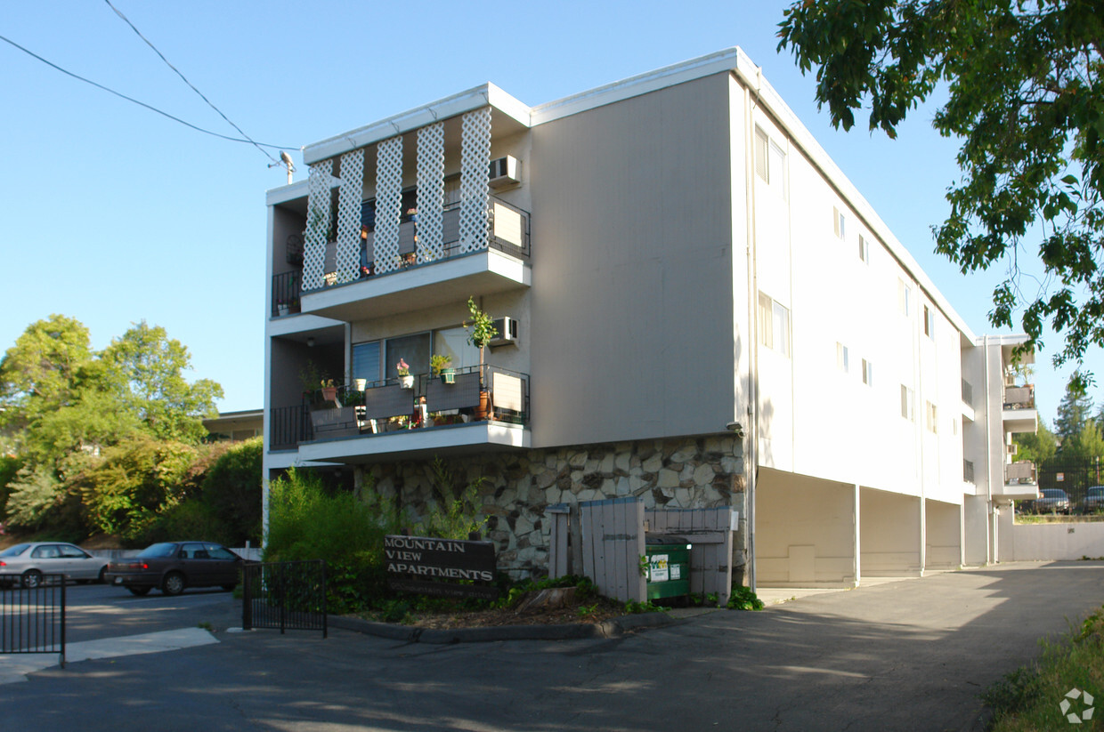 Building Photo - Mountain View Apartments