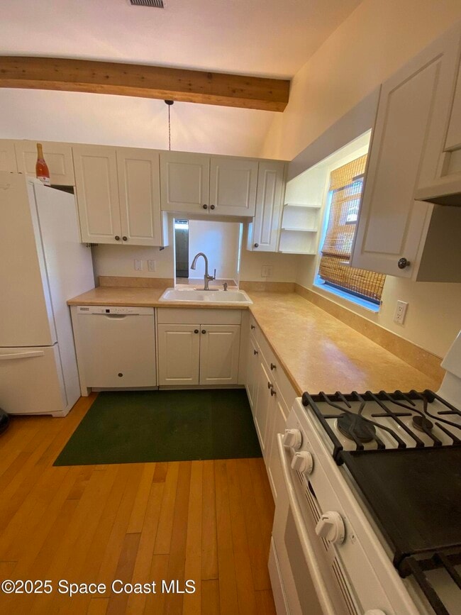 Building Photo - 3694 Hardwood Ct