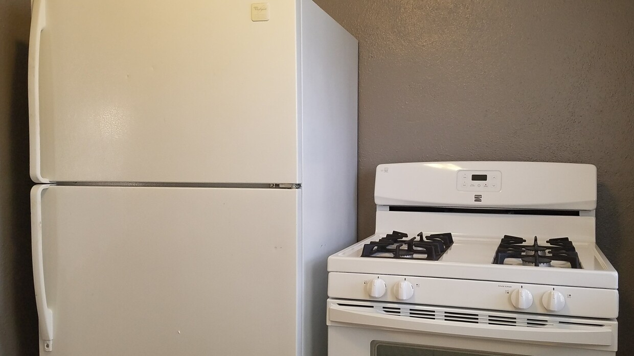 Brand new gas stove - 16 1/2 E 5th Street