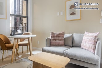 Building Photo - 103 Mosco St