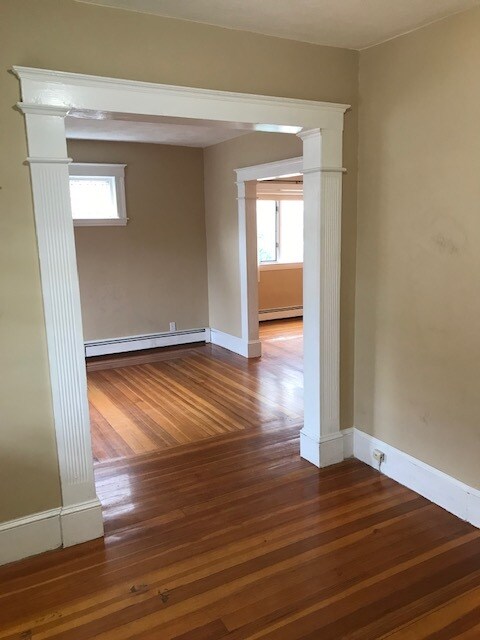 Primary Photo - 276 Harvard St