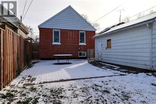 Building Photo - 33 Wilson Ave