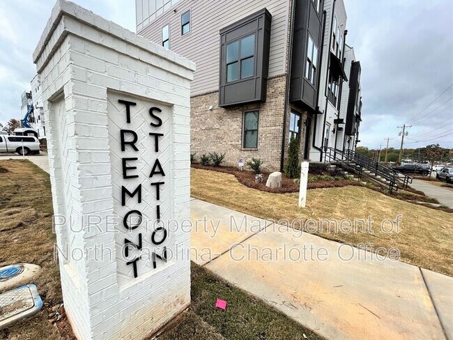 Foto del edificio - 611 W Tremont Ave