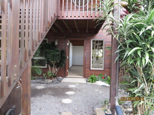 Building Photo - 1800 Kekaulike Ave