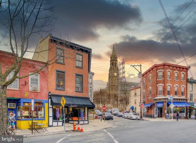 Building Photo - 182 Gay St